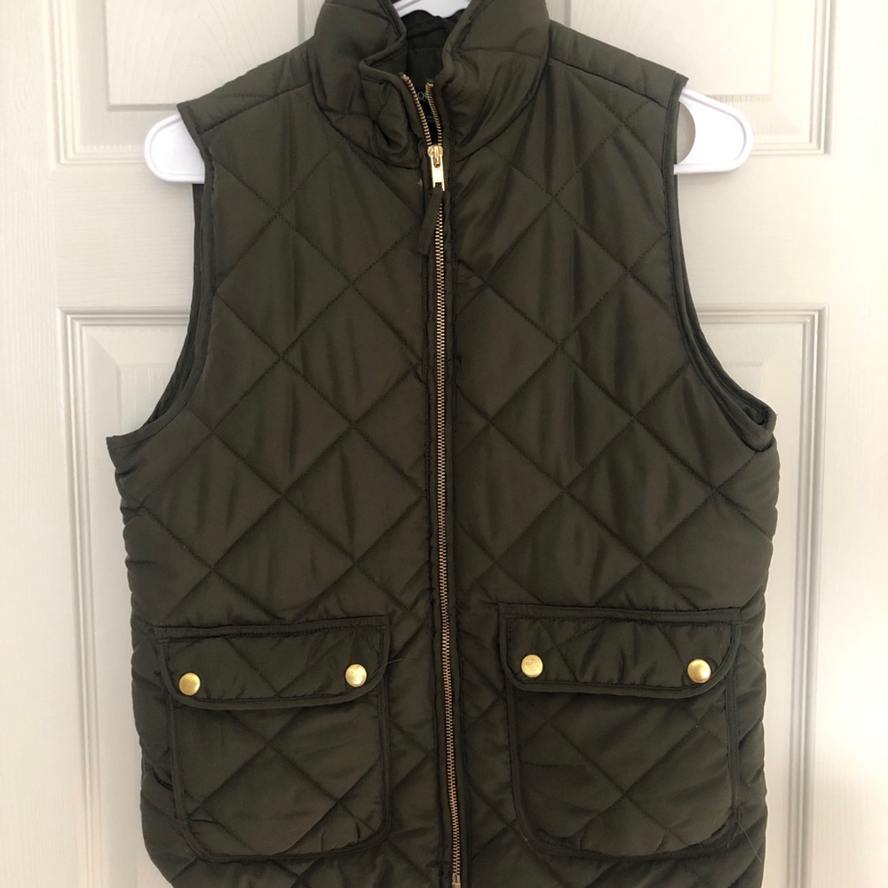 Quinn Olive Green Vest